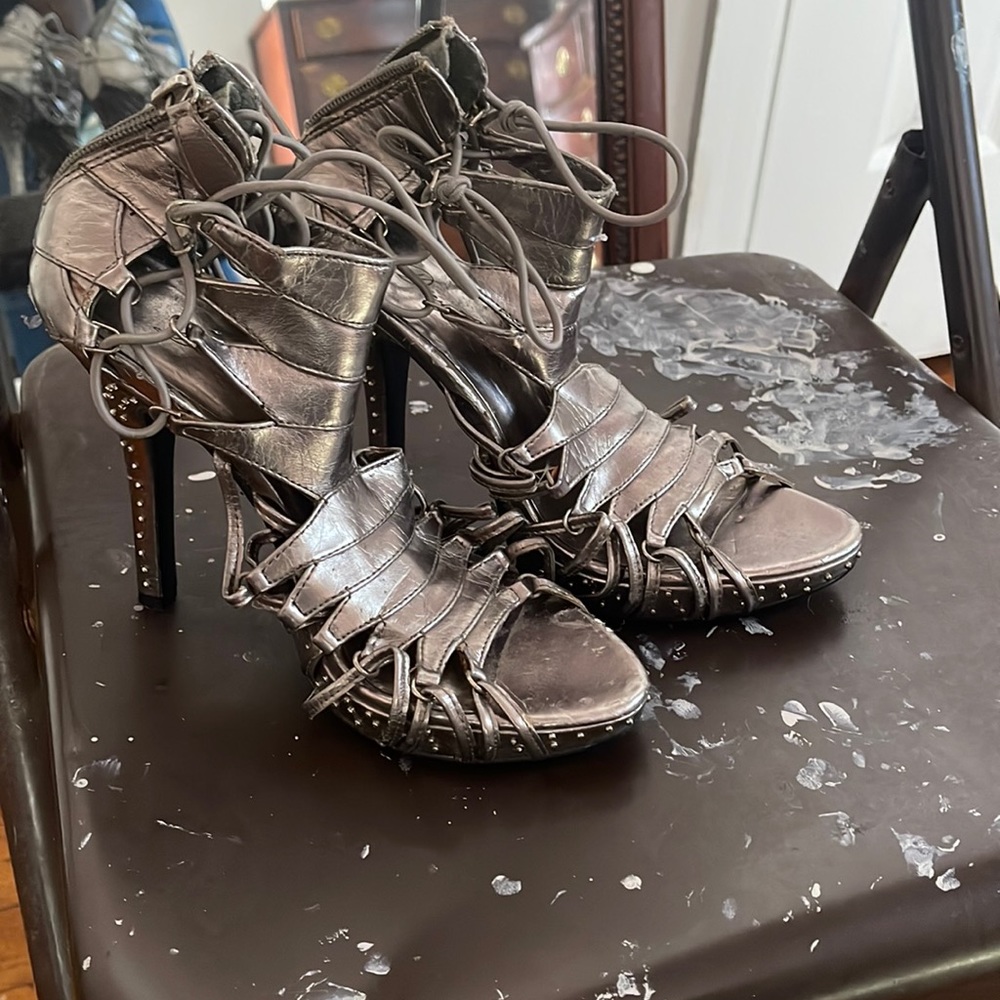 Dress shoes